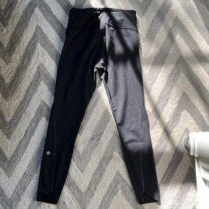 Lululemon black mid-high waisted leggings